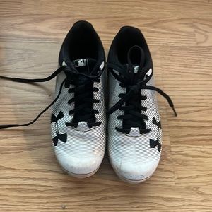 Under Armour baseball cleats size 1